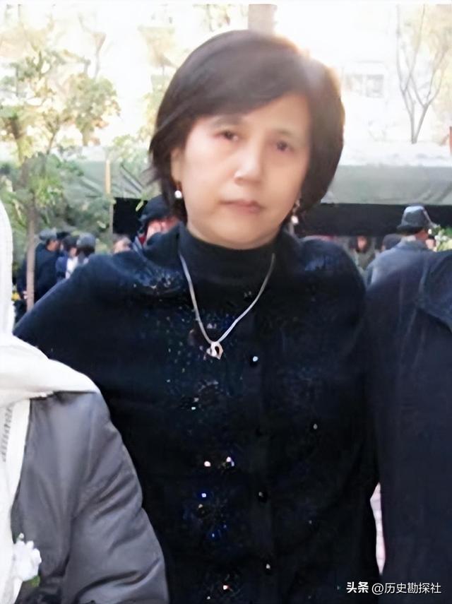 这就是钱学森后人真实的样貌，女儿定居美国，儿子长孙精忠报国！