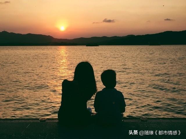 母子之间的情感因果，爱与伤害交缠，谁能真正逃脱命运轮回？