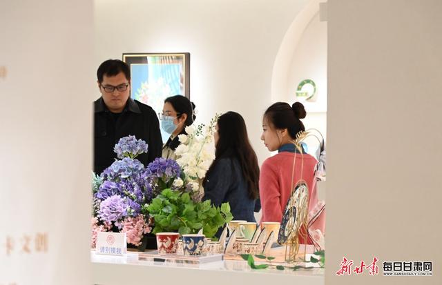 旧厂焕新颜！“敦煌无界”综合体成文化时尚新地标