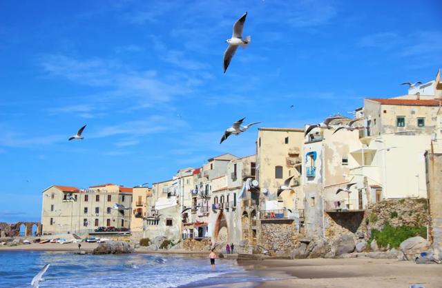 曾经人山人海,如今门可罗雀,百亿古镇为何“凉凉”?