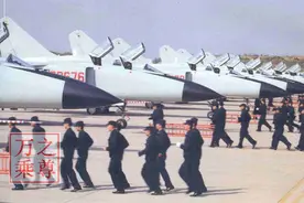 逐渐消失，中国海军航空兵陆基战斗机部队现状图片