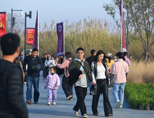 郑州新晋“顶流”已到位！走，去七千年大河村“串个门”