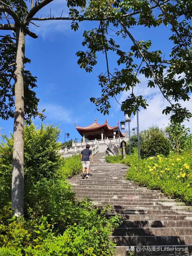 石室寻幽:岁月登山路,初心向云台