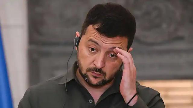 2035年才交付！泽连斯基太冒险，斥巨资买法国百架“阵风”