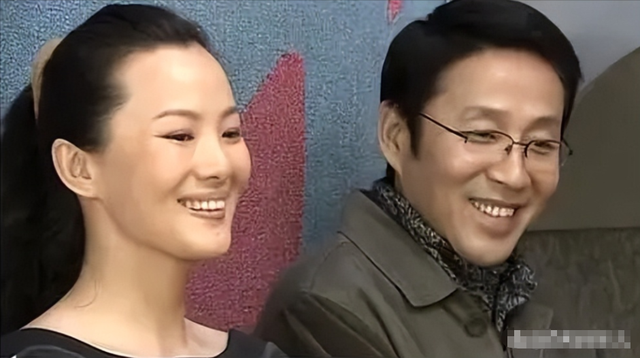 她陪伴陈道明8年，2亿身价不求名分，转身嫁王菲初恋成人生赢家