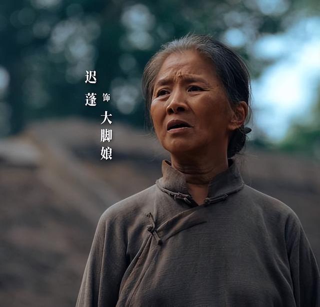 陪玩陪睡只是冰山一角，认干爹，舔手指，拜高踩低，实在荒唐！