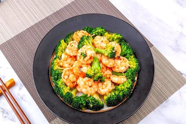 减肥的最佳时间段：一天中2个时间段，熬过去就瘦下来了