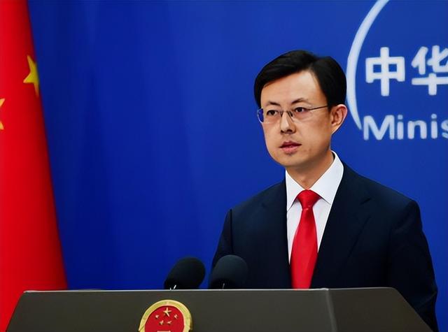 美国生产出第一块稀土磁铁！贝森特敲锣打鼓：再也不怕中国卡脖子