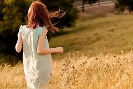 人到中年：遇事沉住气，办事压住火，成事稳住局图片