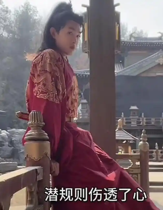陪睡陪玩只是冰山一角，明星爆出的圈中内幕，一个比一个荒唐！