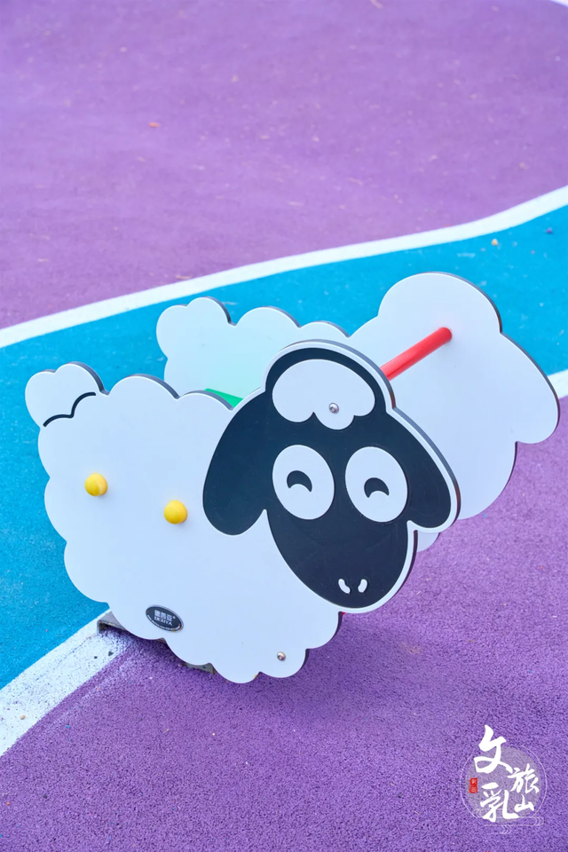 「冬游乳山」在大学里对话世界，在烟火中拥抱海风