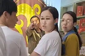 内蒙古“天价切糕”，一刀切出12000，事情反转：小伙子出来道歉图片