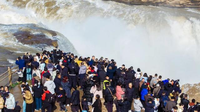 猜灯谜 品汤圆 这个元宵佳节赴陕西壶口瀑布