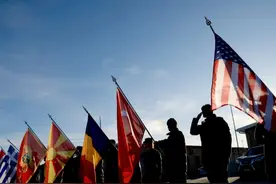 俄罗斯“越打越富”是个谎言？如今已岌岌可危，2025年危机大发了图片