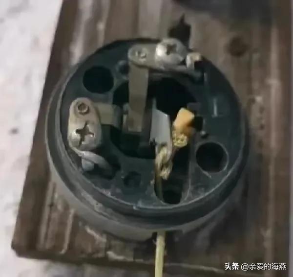 四十年前老物件，图9是难以启齿的女性用品，全用过的都已经老了