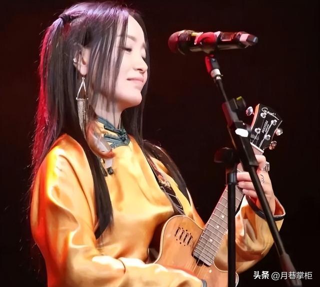 六登春晚，与恩师同居后怀孕，被骗流产，57岁斯琴格日乐晚景凄凉