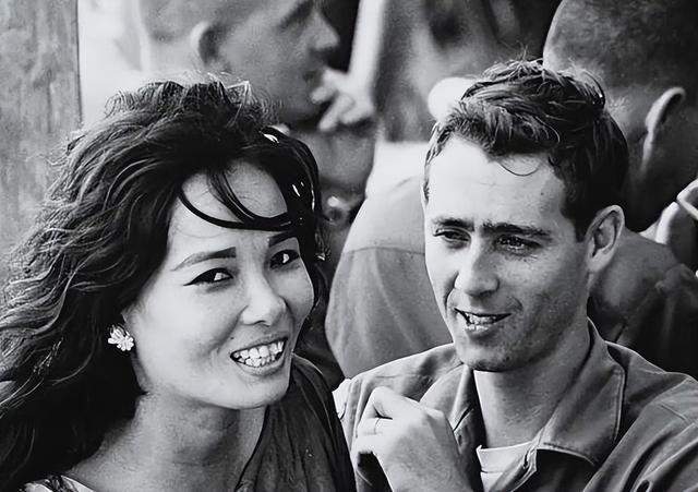 被美国打了14年，最后成了亲美国家，国内女性为美军生下数万混血