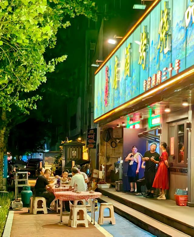 邂逅随州古城：夜色里的烟火与诗