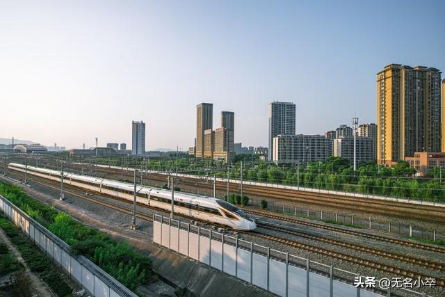 广西北海和钦州都去旅行过，实话实说，两者相比，北海要好太多了