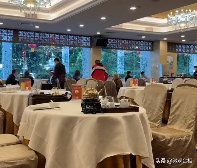 坐落于广州市中心的一家皇家园林式酒店广东迎宾馆