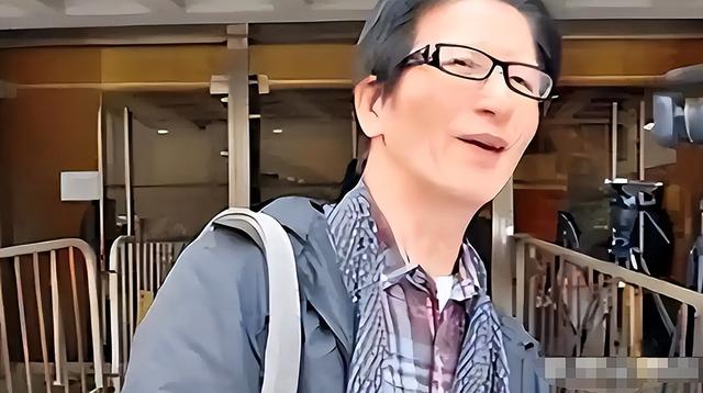 曾是体操女神，为还 1400 万债与大51岁的干爹谈恋爱，如今重获新生