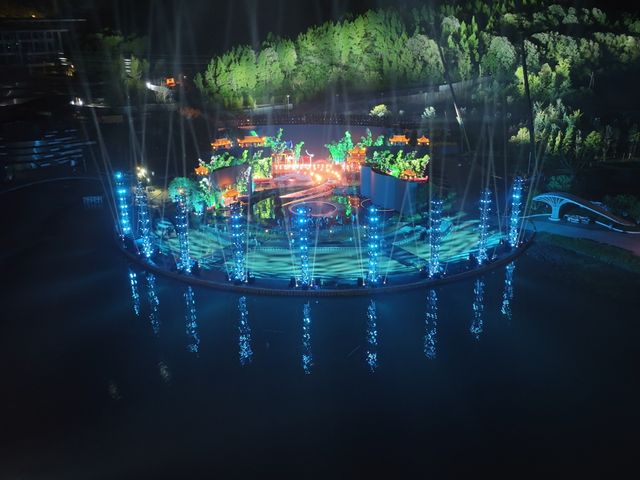 【美丽四川】一湖碧水，半城烟火！玄珠湖的时光故事，就从那个秋夜讲起……|| 雷媛