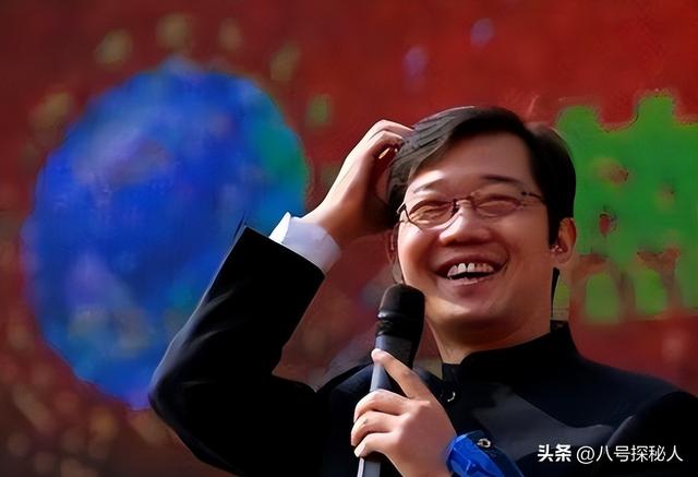 16年前，他把黄家驹念成黄家“狗”，自以为幽默，却意外断送前程