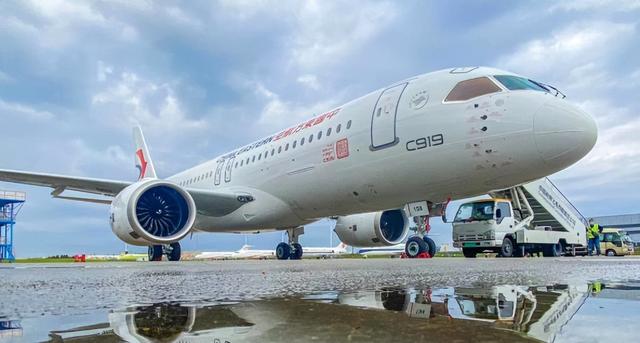 C919机头为何“打补丁”？波音和空客都没有！是我国专属设计吗？
