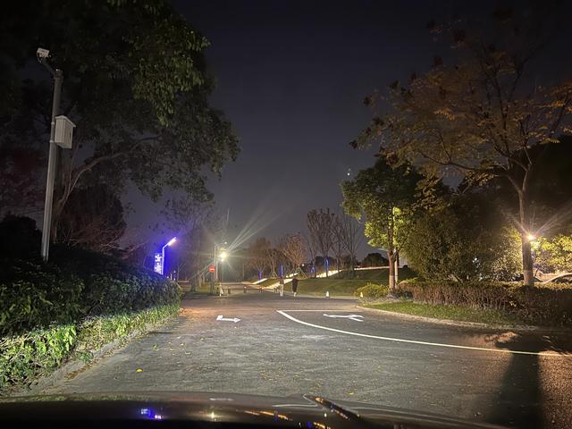 夜步嘉兴中央公园