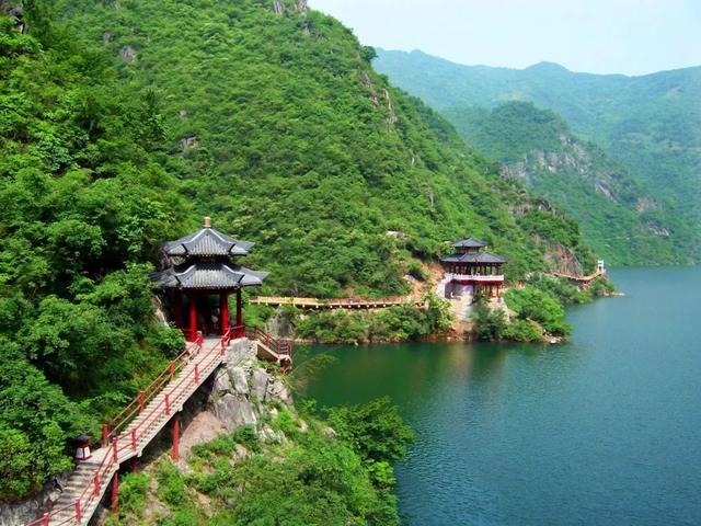 凉爽新大陆！成都出发高铁2.5h抵拢18℃的古韵之城，风景堪比阿勒泰，美食多到吃不完！