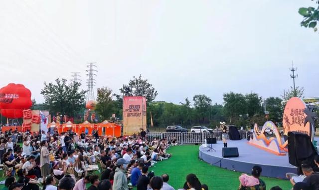 丰台秋日超全玩法指南！寻秋赏叶、文艺遛娃、夜游市集、采摘打卡统统有