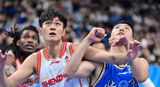 CBA排名乱套了！北京四连胜稳居第一，辽宁险胜排第二，黑马第五