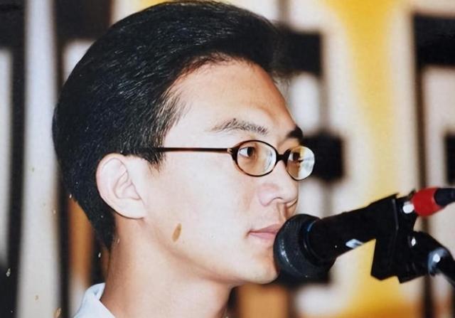 前央视主持人郎永淳，沦为阶下囚，刑满释放后，如今过得怎样？