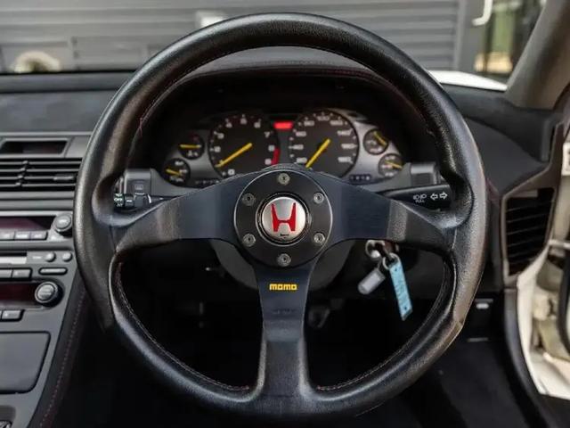 这辆“冠军白”本田NSX-R，为何成为日系超跑收藏的“圣杯”？