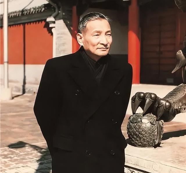 有人强烈建议保留中顾委，薄一波：必须撤销，陈云同志带头退出了