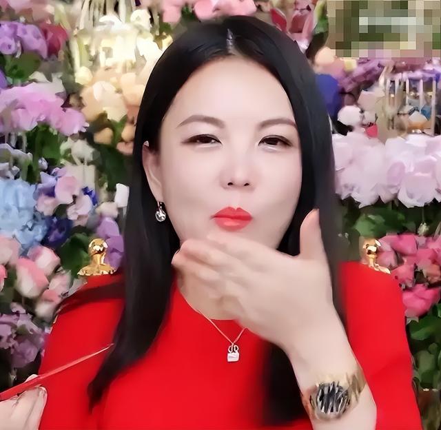 李湘没想到	，全网封禁3天，李亚鹏竟成压垮她的“最后一根稻草	”