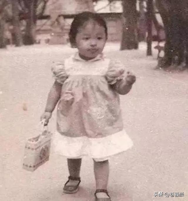 被实名举报过的韩红，终于明白她终身不嫁的原因