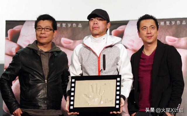 王中磊破产，携全家搬出庄园住进别墅，老婆愁眉苦脸被迫接受降级