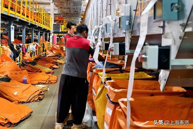 双十一探秘！你的包裹正从这奔向你！