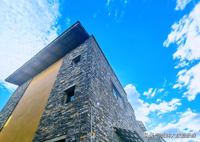 “900岁”杭州山村，秋日绝美如画，可享受顶级大师设计审美！