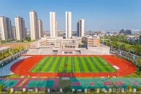 最高月薪一万五，襄阳一学校正在招人图片