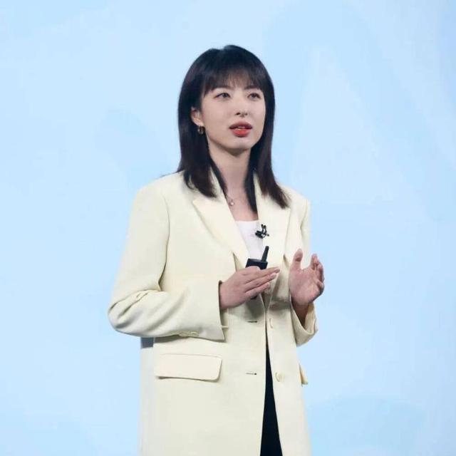 小米换帅！85 后魏思琪接棒王腾，雷军选她的 3 个底气
