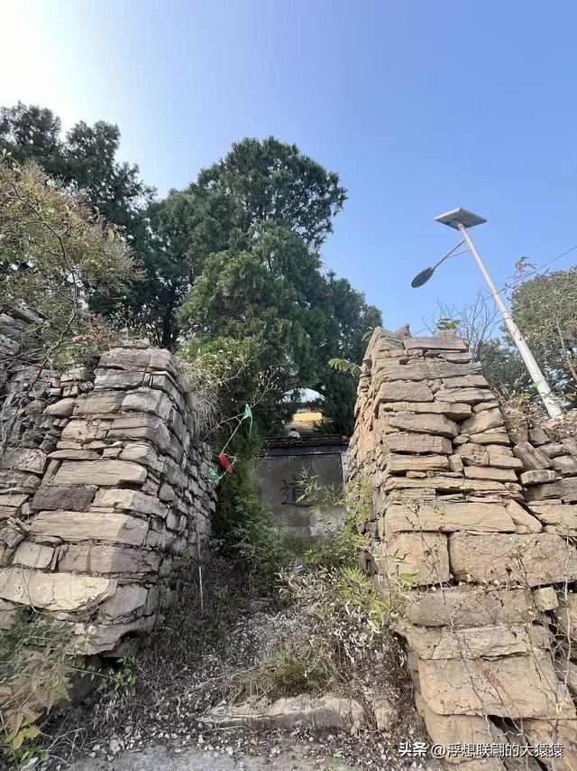 老姑峪的大寨没寻着，误打误撞跑去了张家台的麒麟寨（莱芜游）