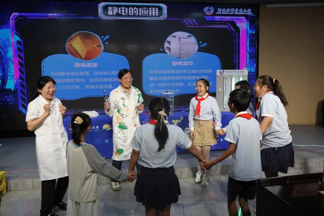 科技馆暑期“卷”疯了！3000万人次打卡新玩法