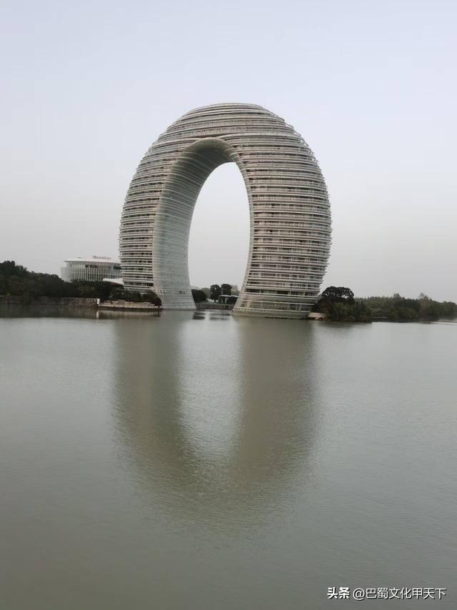 李吉华/秋染江南，情暖旅途(游记)