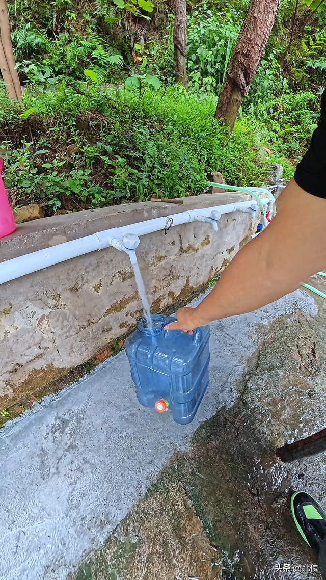 实测桂林尧山泉水水源，水质果然名不虚传