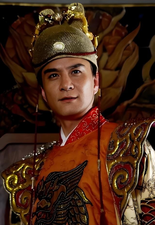 知名演员李强：演完“西门庆”没女孩敢靠近，52岁才当爹终得圆满