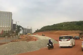 在柬埔寨的中国男子签证逾期近4年，罚款超10万人民币！图片