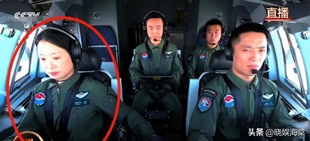 阅兵女机长身份曝光！私生活被扒牺牲太大，老公身份也不简单