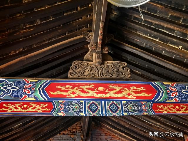 “胭粉台、补天台，娘娘婆的一只鞋”，蓝田这个村喝茶晒暖暖真好